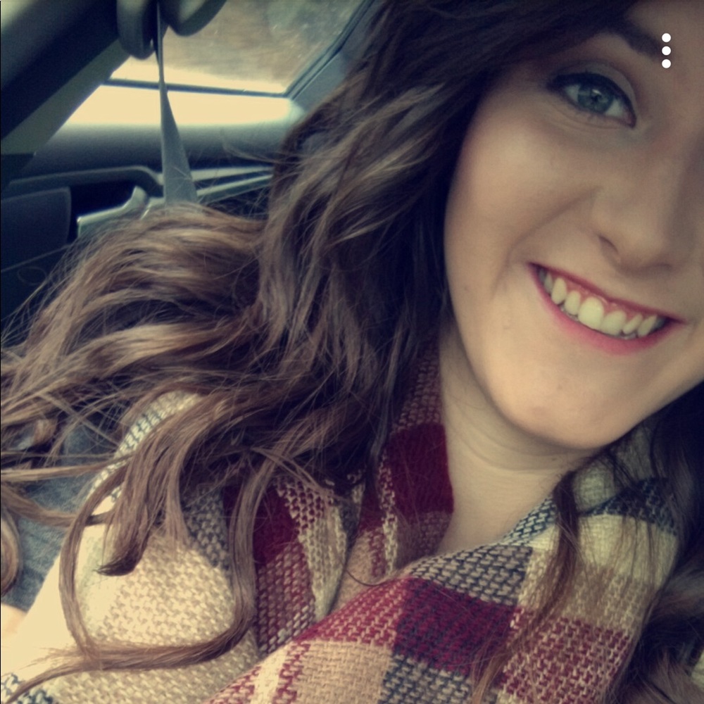 Meet your Posher, Aimee